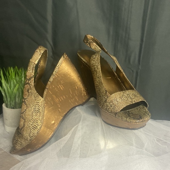 Ann Klein Wedge Sandals 💕🔥 - Picture 5 of 12